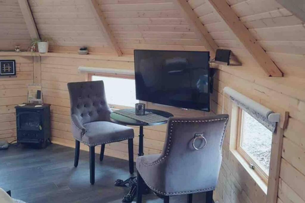 Unique Luxury Cabin Inverness Exterior foto